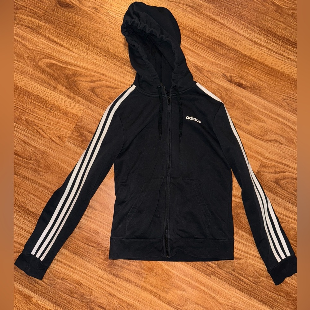 Juniors/women’s small adidas zip up